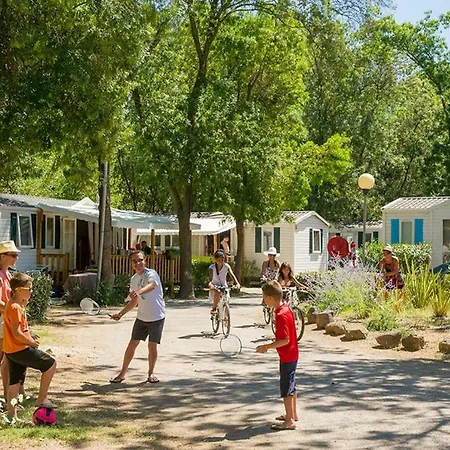 Holiday Chemin Francois Fedou